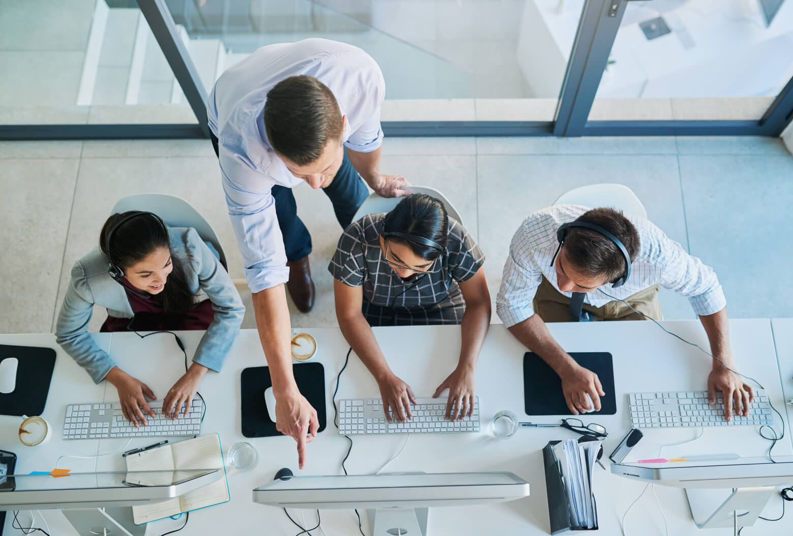 Customer service team overhead